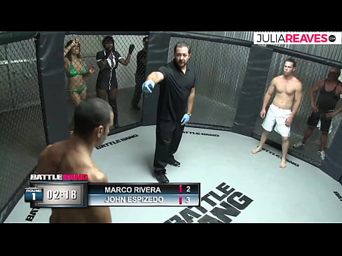 ❤️ Ultimate Fighter rast piştî şerekî di rîngê de keçikek jimare dike ❤️ Super porno li me