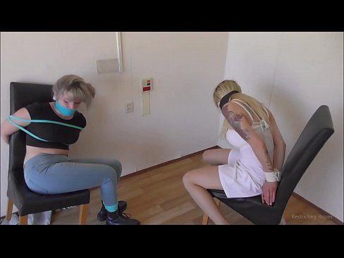 ❤️ Tîrêj / girêdaye û devgirtî / keçika di tengahiyê de ❤️ Super porno li me